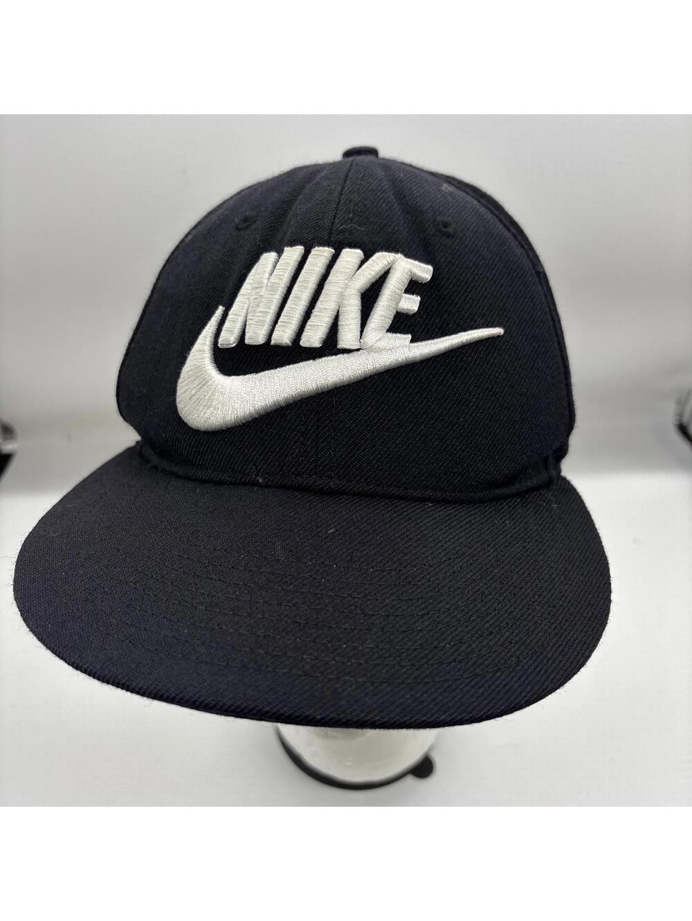 Nike True Black Baseball Cap Hat SnapBack One Size Fits Most 3D Embroidered Logo
